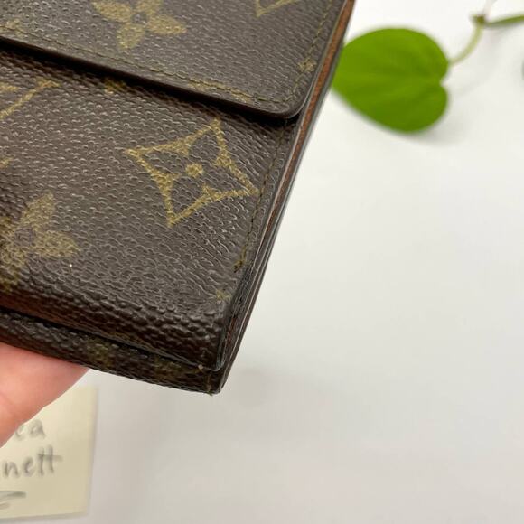 Louis Vuitton Monogram Canvas Square Elise Monogram Wallet Double Sided 0050 - Picture 8 of 16